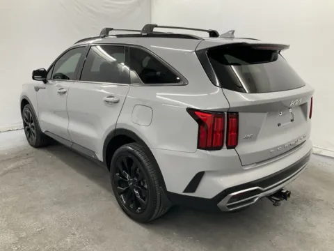 More photos of 2022 Kia Sorento SX at Ironton Automotive, OH