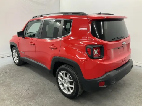 More photos of 2022 Jeep Renegade Sport at Ironton Automotive, OH