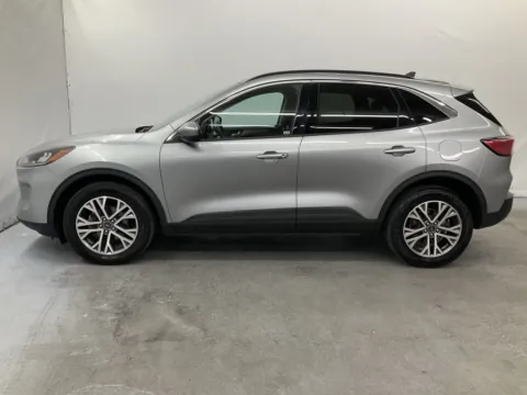 More photos of 2021 Ford Escape Hybrid SEL at Ironton Automotive, OH