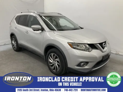 Silver 2014 Nissan Rogue SL for sale in Ironton, OH