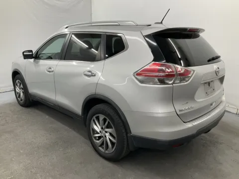 More photos of 2014 Nissan Rogue SL at Ironton Automotive, OH