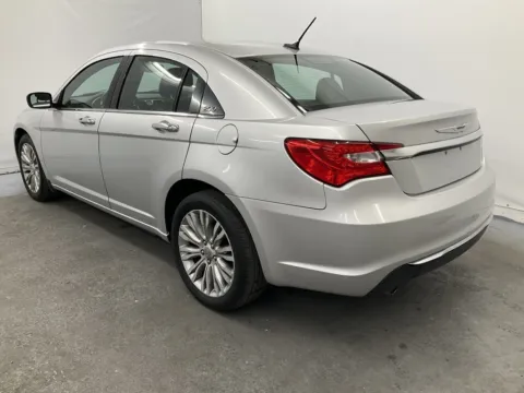 More photos of 2012 Chrysler 200 Limited at Ironton Automotive, OH