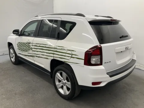 More photos of 2016 Jeep Compass Latitude at Ironton Automotive, OH