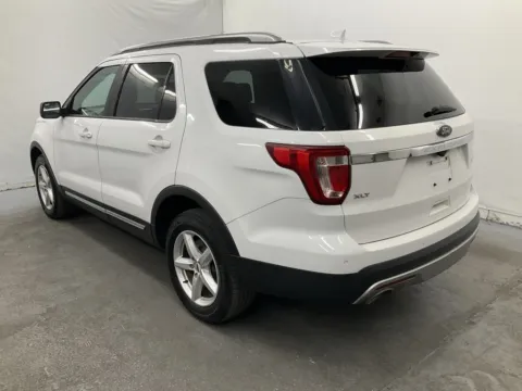 More photos of 2017 Ford Explorer XLT at Ironton Automotive, OH