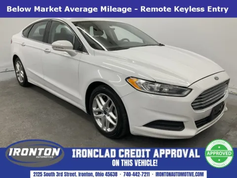 White 2014 Ford Fusion SE for sale in Ironton, OH