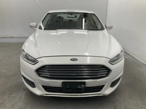 Photos of 2014 Ford Fusion SE for sale in Ironton, OH at Ironton Automotive