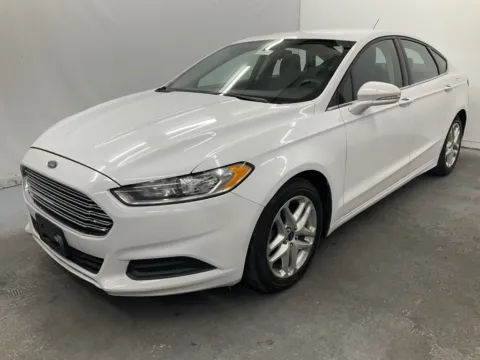 Another view of 2014 Ford Fusion SE for sale in Ironton, OH at Ironton Automotive