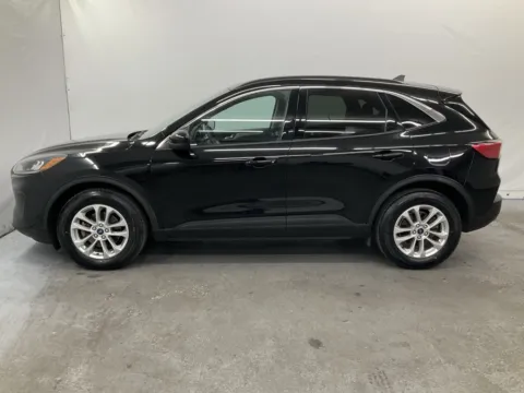 More photos of 2020 Ford Escape SE at Ironton Automotive, OH