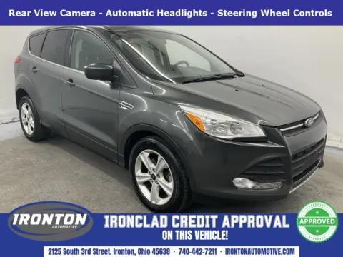 Gray 2016 Ford Escape SE for sale in Ironton, OH