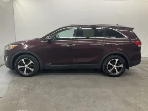 More photos of 2017 Kia Sorento EX at Ironton Automotive, OH