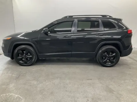 More photos of 2015 Jeep Cherokee Latitude at Ironton Automotive, OH