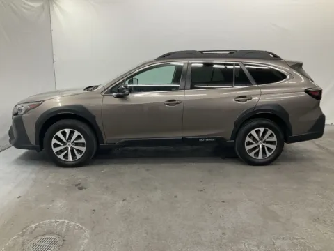More photos of 2023 Subaru Outback Premium at Ironton Automotive, OH