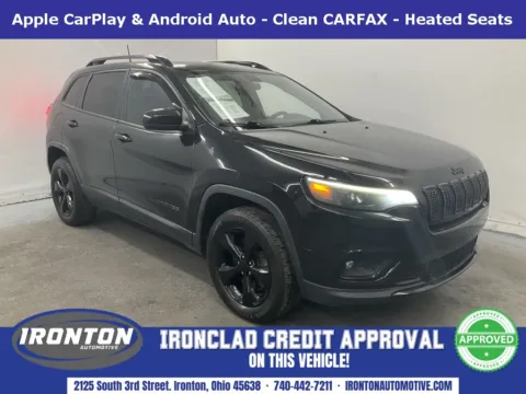 Black 2019 Jeep Cherokee Altitude for sale in Ironton, OH