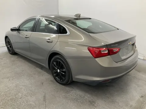 More photos of 2018 Chevrolet Malibu LT at Ironton Automotive, OH
