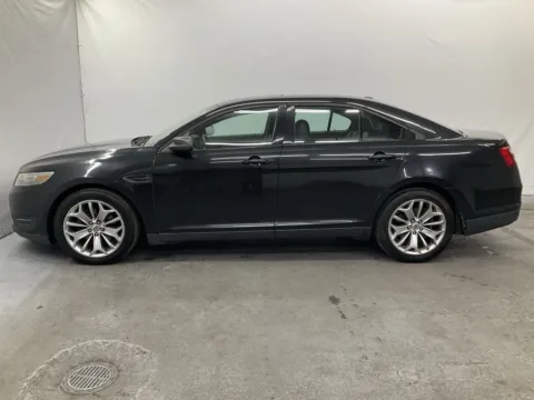 More photos of 2013 Ford Taurus Limited at Ironton Automotive, OH