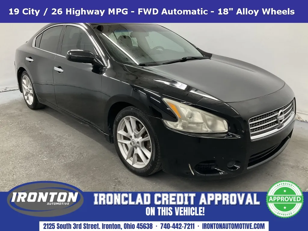 Black 2011 Nissan Maxima 3.5 S for sale in Ironton, OH