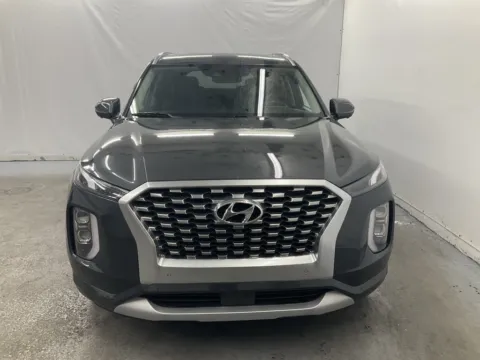 Photos of 2021 Hyundai Palisade Limited for sale in Ironton, OH at Ironton Automotive