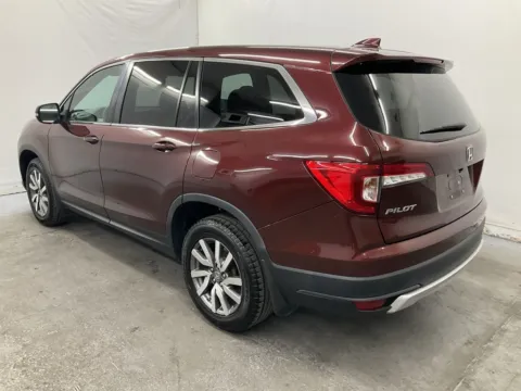 More photos of 2021 Honda Pilot EX at Ironton Automotive, OH