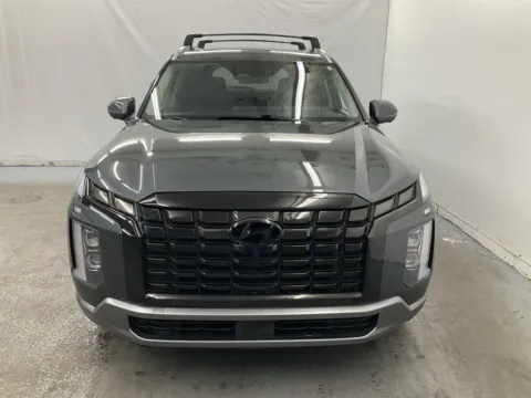 Photos of 2023 Hyundai Palisade Limited for sale in Ironton, OH at Ironton Automotive
