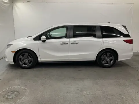 More photos of 2022 Honda Odyssey EX at Ironton Automotive, OH
