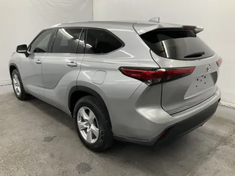 More photos of 2021 Toyota Highlander L at Ironton Automotive, OH
