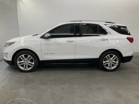 More photos of 2020 Chevrolet Equinox Premier at Ironton Automotive, OH