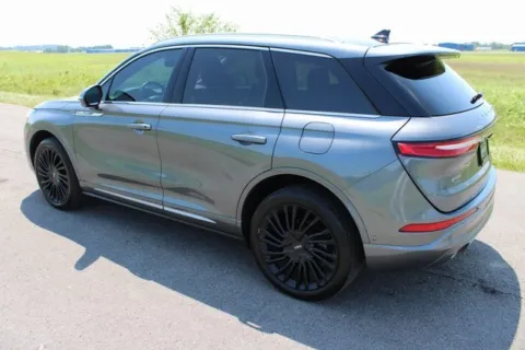 More photos of 2022 Lincoln Corsair Reserve at Ironton Automotive, OH