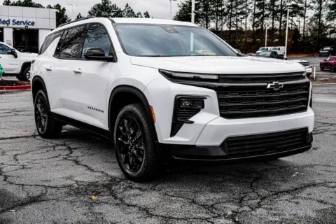 More photos of 2026 Chevrolet Traverse LT at ALM Chevrolet South, GA