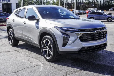 More photos of 2026 Chevrolet Trax 1RS at ALM Chevrolet South, GA