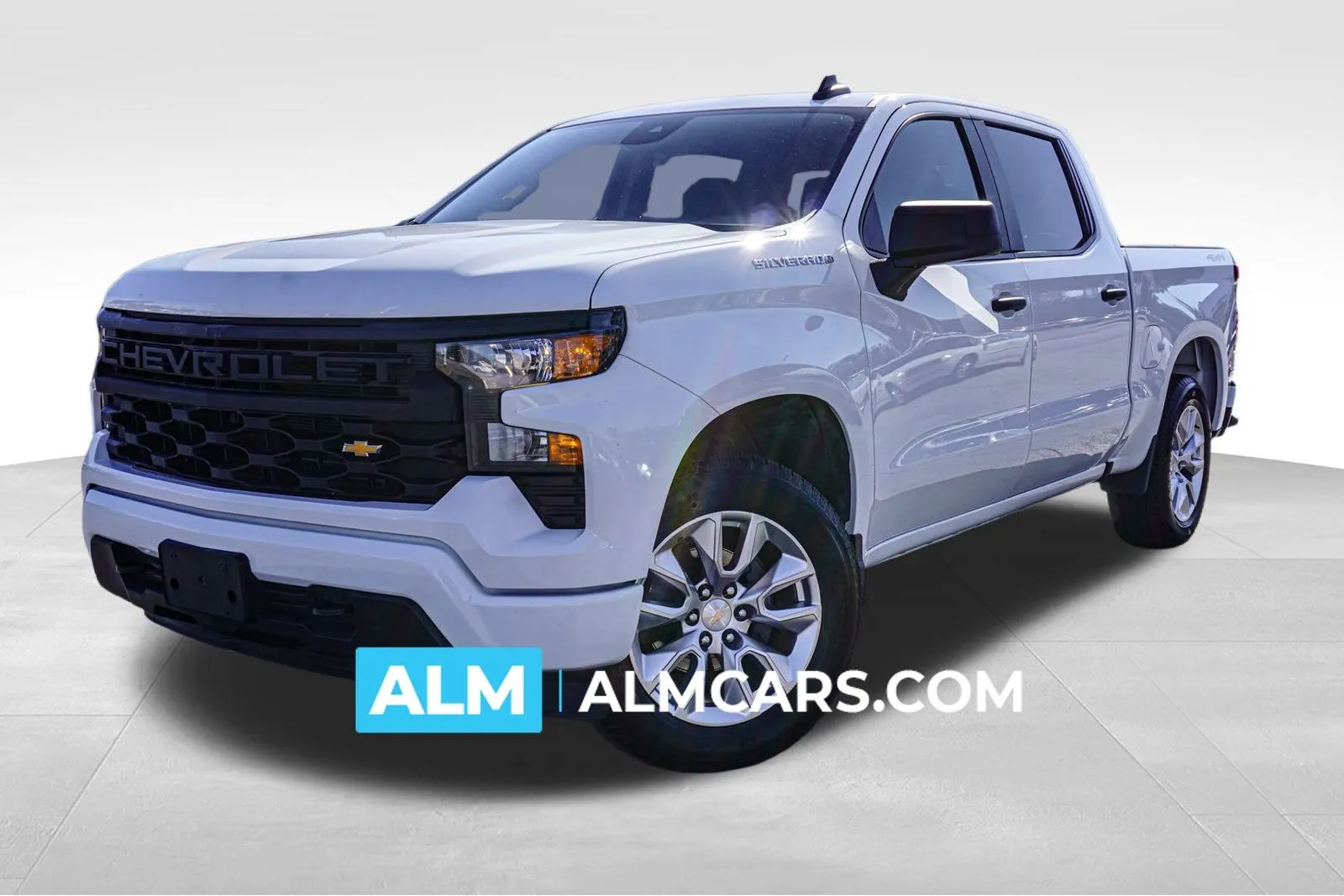 2024 Chevrolet Silverado 1500 Custom's photo