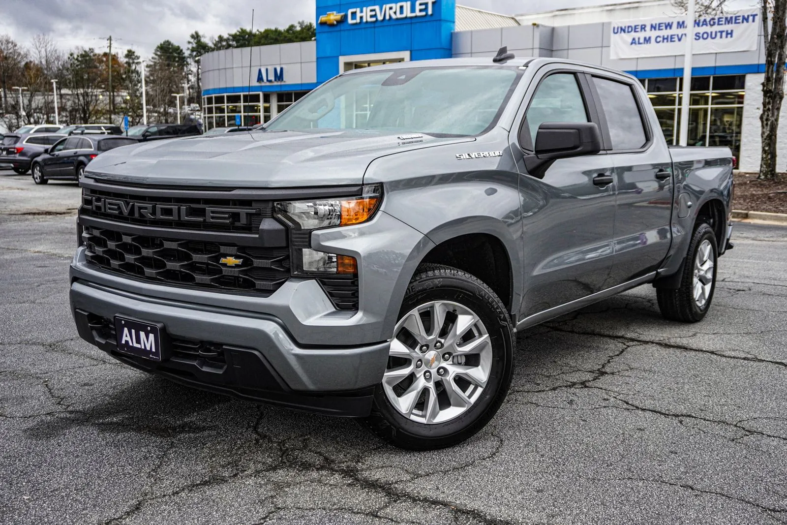 2026 Chevrolet Silverado 1500 Custom's photo