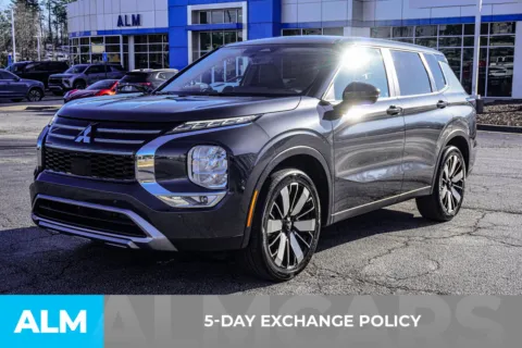 More photos of 2025 Mitsubishi Outlander SE at ALM Chevrolet South, GA