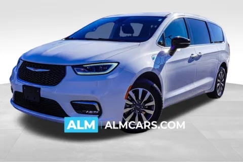 White 2024 Chrysler Pacifica Hybrid Select for sale in Union City, GA