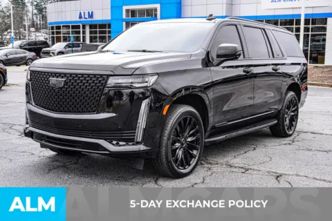 More photos of 2022 Cadillac Escalade ESV Premium at ALM Chevrolet South, GA