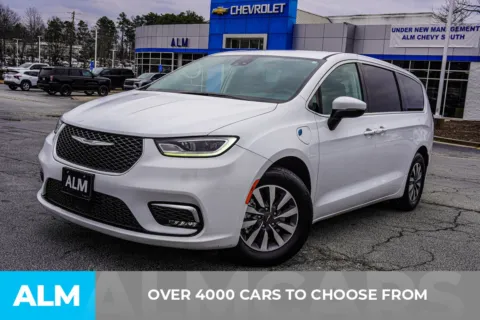 Another view of 2023 Chrysler Pacifica Hybrid Touring L for sale in Union City, GA at ALM Chevrolet South