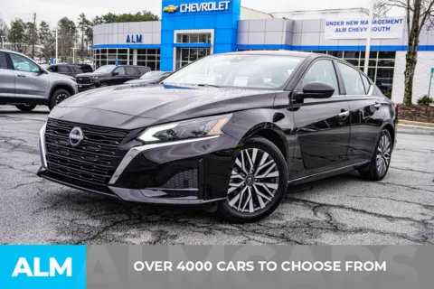 Another view of 2024 Nissan Altima 2.5 SV for sale in Union City, GA at ALM Chevrolet South