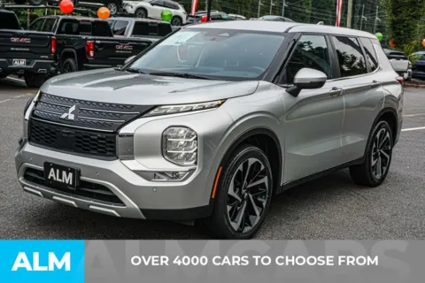 Another view of 2023 Mitsubishi Outlander SE for sale in Union City, GA at ALM Chevrolet South