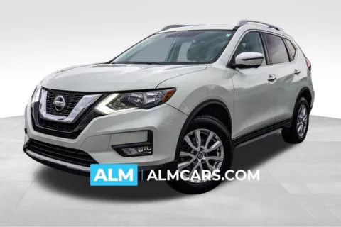 White 2018 Nissan Rogue SV for sale in Union City, GA