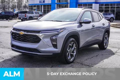More photos of 2025 Chevrolet Trax LT at ALM Chevrolet South, GA