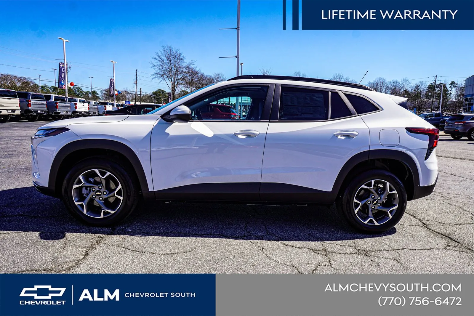 2025 Chevrolet Trax LT - Photo 9