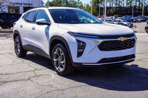 More photos of 2025 Chevrolet Trax LT at ALM Chevrolet South, GA