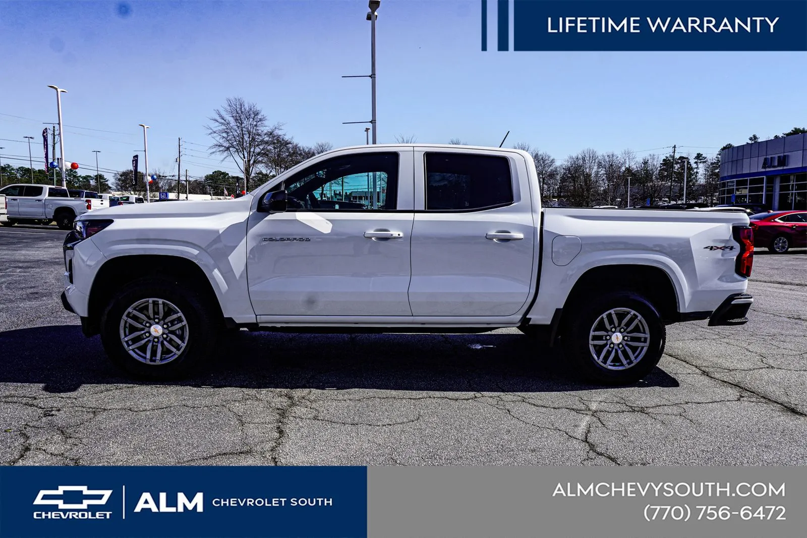 2025 Chevrolet Colorado LT - Photo 9