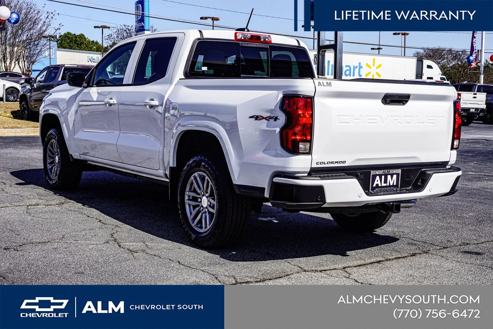 2025 Chevrolet Colorado LT - Photo 8