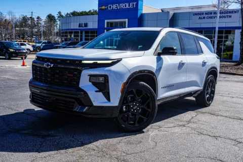 Photos of 2026 Chevrolet Traverse RS for sale in Union City, GA at ALM Chevrolet South