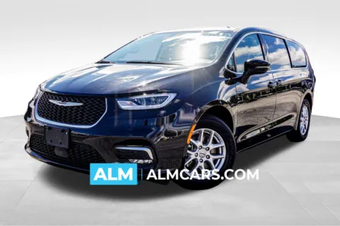 Black 2024 Chrysler Pacifica Touring L for sale in Union City, GA