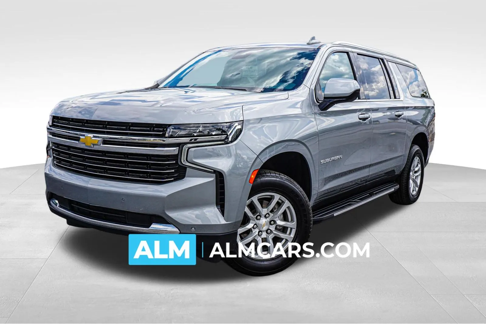 Gray 2024 Chevrolet Suburban LT for sale in Union City, GA