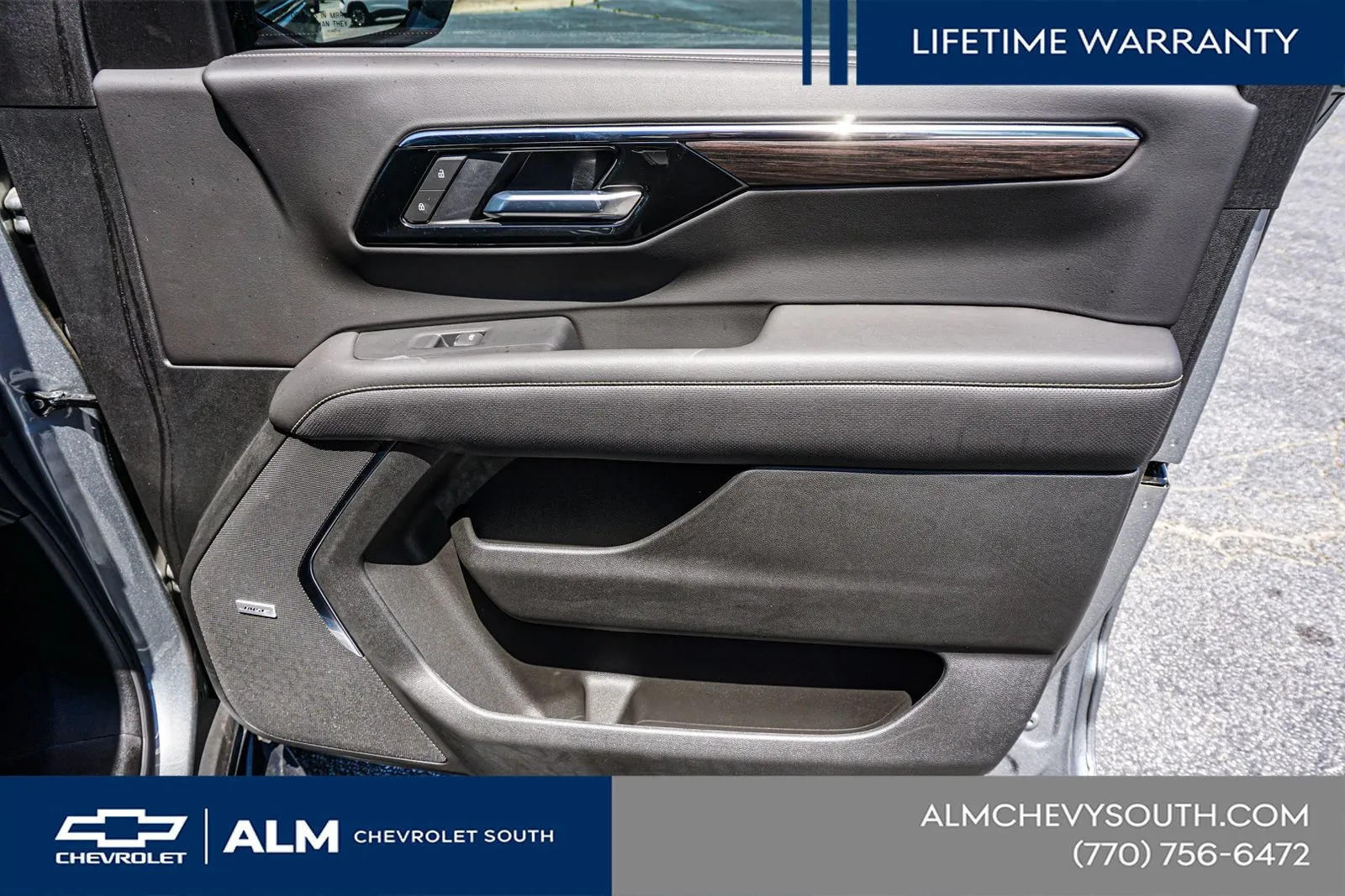 2025 Chevrolet Suburban Premier - Photo 45