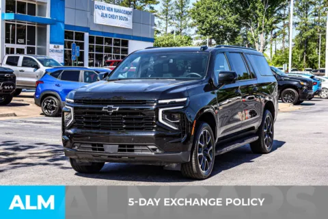 More photos of 2025 Chevrolet Suburban RST at ALM Chevrolet South, GA