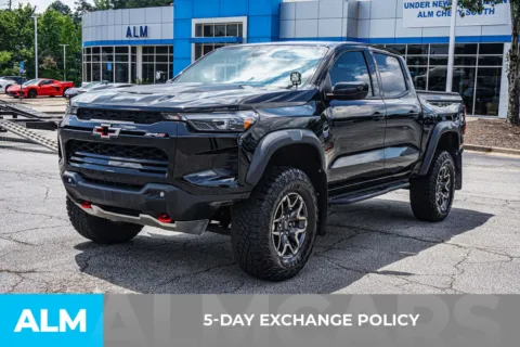 More photos of 2023 Chevrolet Colorado ZR2 at ALM Chevrolet South, GA