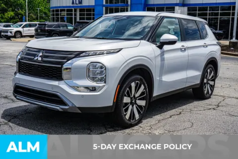 More photos of 2025 Mitsubishi Outlander SE at ALM Chevrolet South, GA